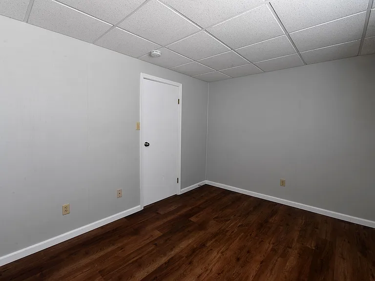 2706 Christy Ave — Photo 31