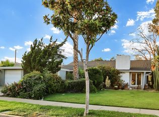 1047 E Fairway Dr, Orange, CA 92866