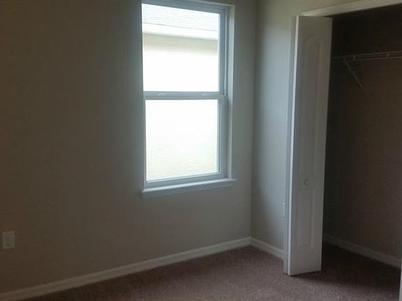 5th image of 5021 Grassy Knoll Dr
