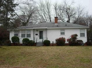 2334 Hiawatha Dr, Greensboro, NC 27408