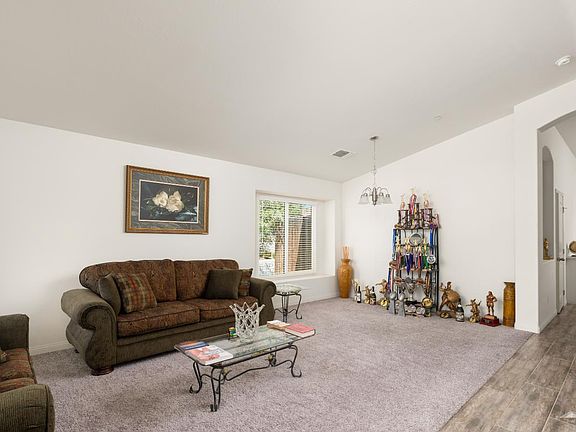4th image of 9808 Snowdon Ave
