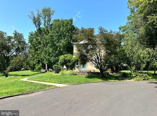 11 Winterset Ct, Newtown, PA 18940