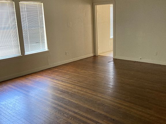 2nd image of 912 Avenue A