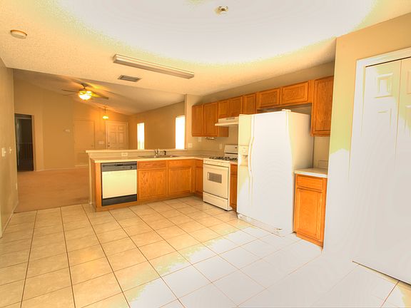 3rd image of 7235 Bellingham Oaks Blvd