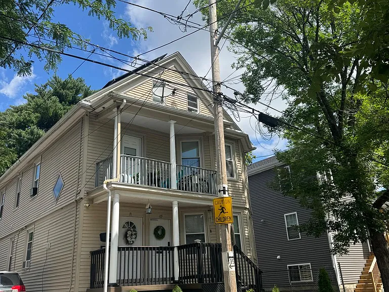 69 Babcock St — Photo 2