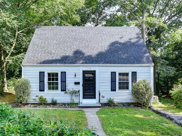 114 Deerfield Avenue, Waterbury, CT 06708