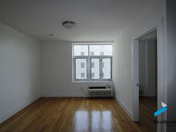 4th image of 9002 Queens Blvd APT 633