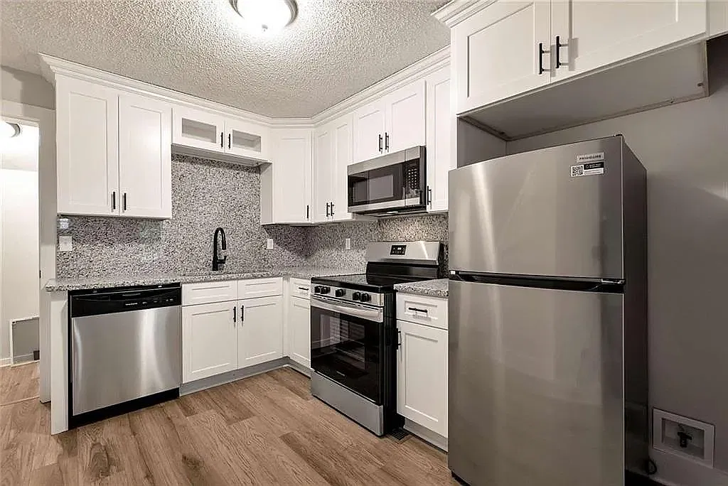36 Myrtle St — Photo 1
