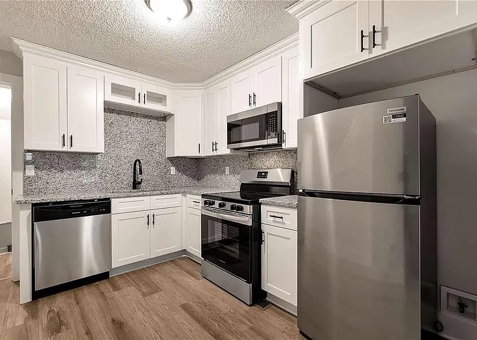 36 Myrtle St #1