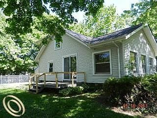 5th image of 125 Cristy Ave