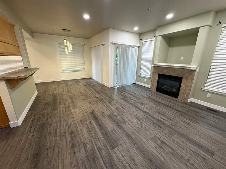 11429 SE 171st Pl — Photo 14