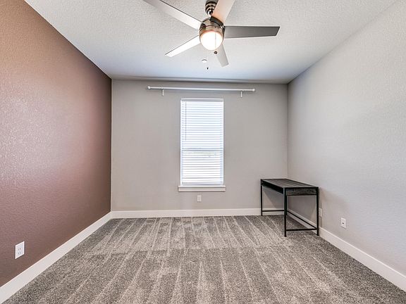 5th image of 2133 Lovedale Ave Unit 202