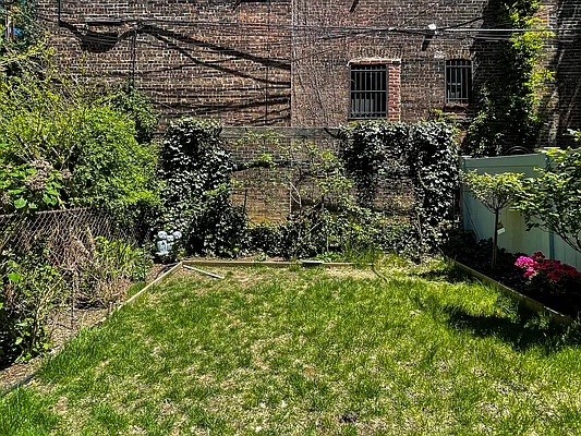 Rented by Brown Harris Stevens | media 17