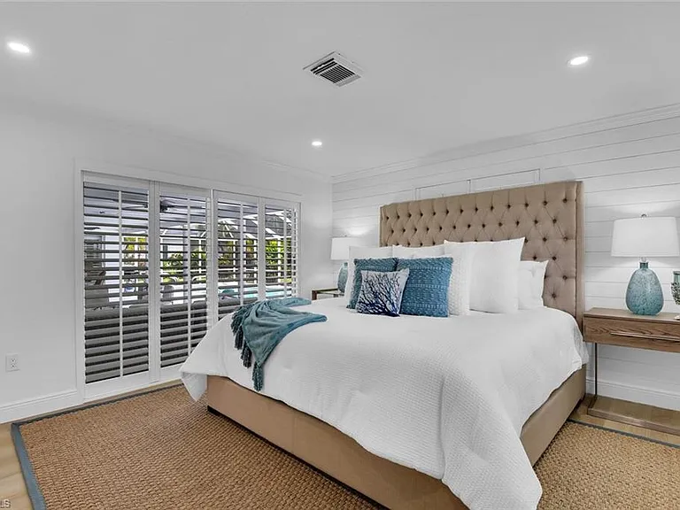 740 Park Shore Dr — Photo 14