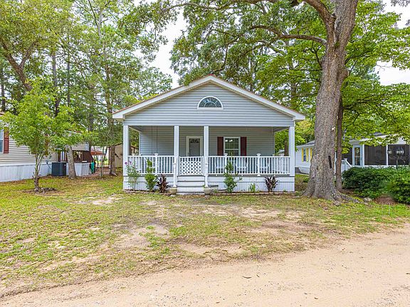 2nd image of 517 Porter Dr.