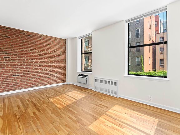 3rd image of 201 E 12th St APT 215