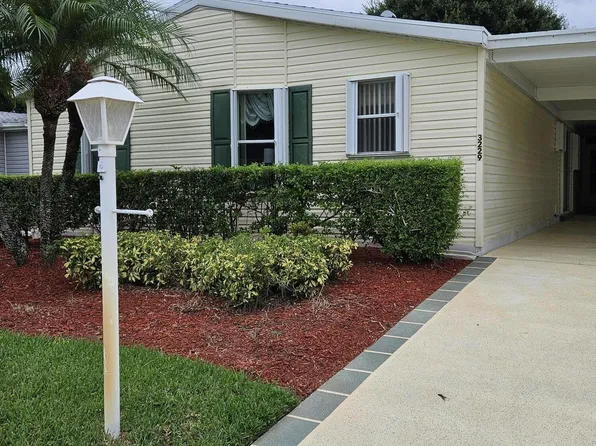 3229 Scarlet Tanager Court, Port St Lucie, FL 34952