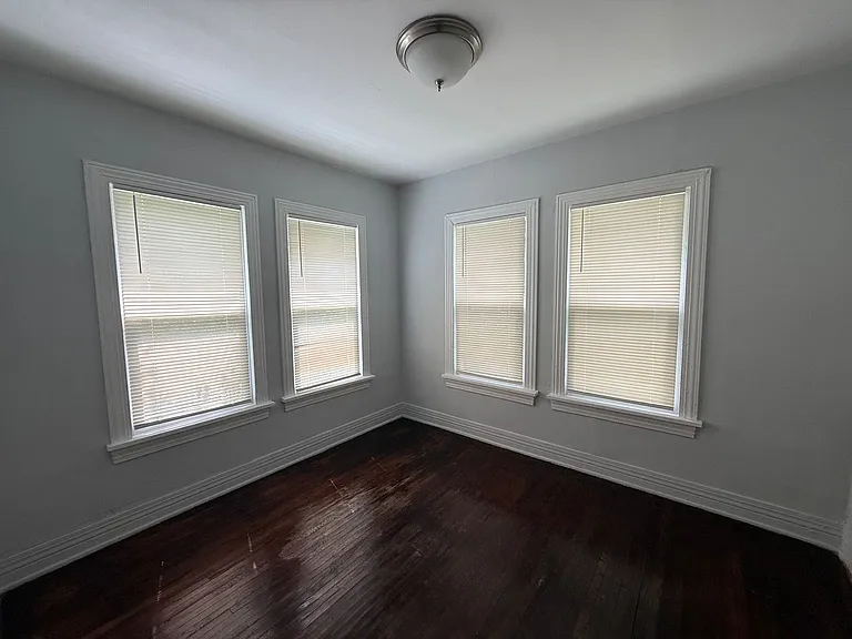 2814 E Admiral Ct — Photo 15