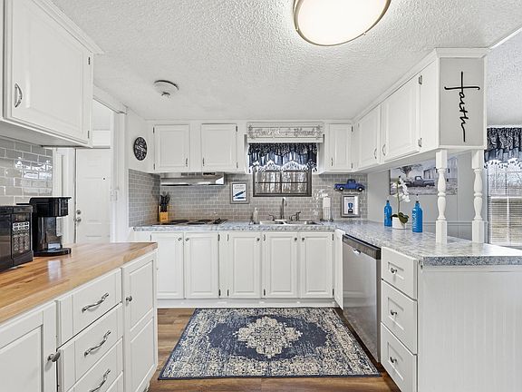 3rd image of 281 Willis Rd