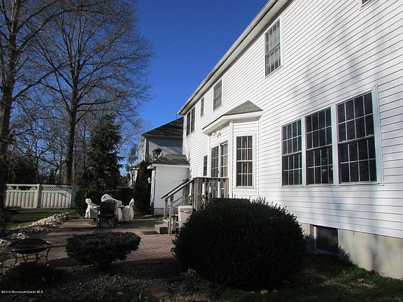 3rd image of 10 Northgate Drive