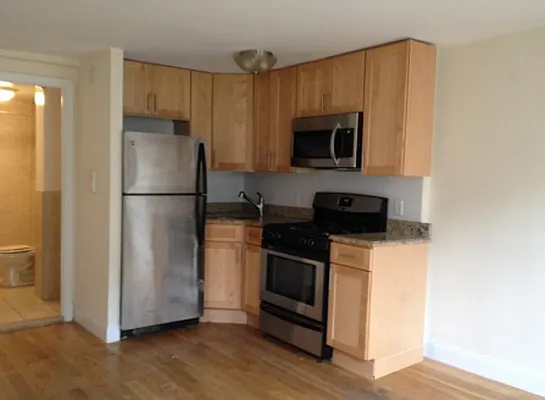 Rented by Stellar Management | media 12