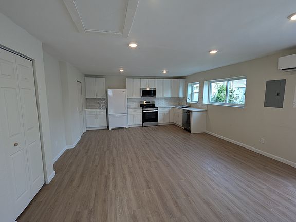 2nd image of 6772 114th St