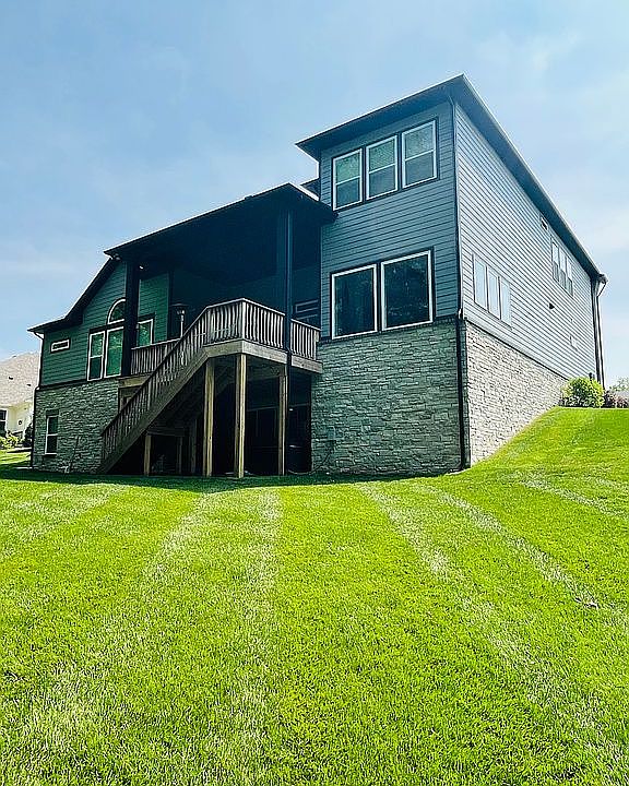 2nd image of 16146 Portage Trail Ln