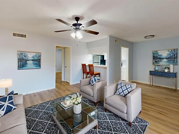 12816 Midway Rd APT 1058, Dallas, TX 75244