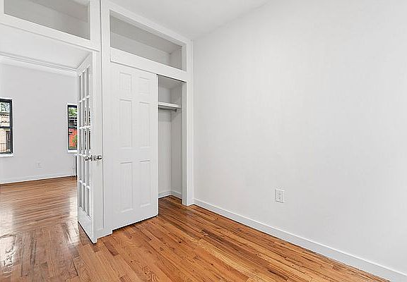 3rd image of 412 E 9th St APT 17