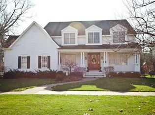 194 Sunset Ave, Glen Ellyn, IL