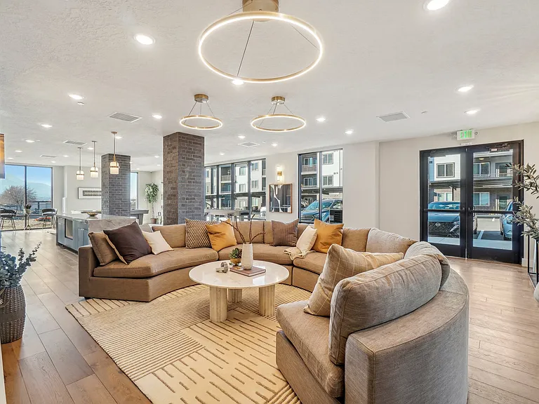 Brigham Lofts — Photo 6