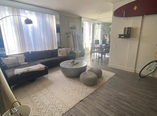 622 S Barrington Ave APT 104, Los Angeles, CA 90049