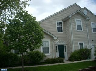 21 Fallview Ct, Hamilton, NJ 08690