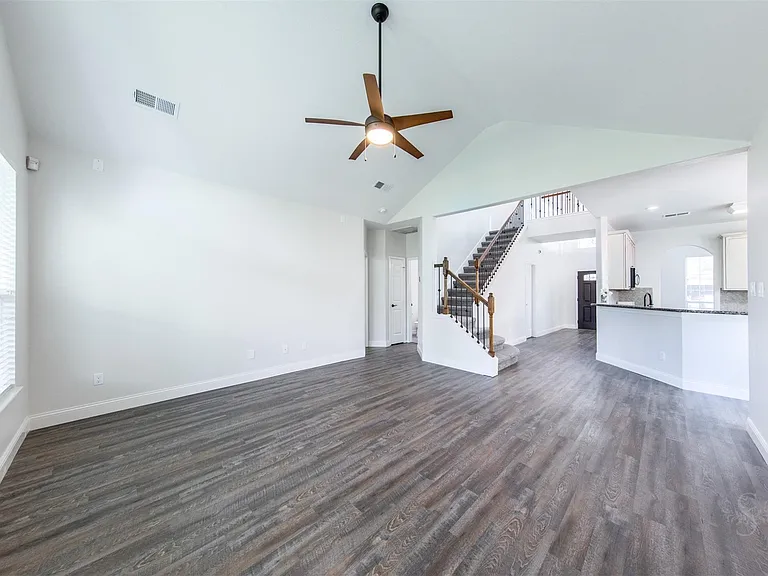 2911 Ledgeside Ct — Photo 12