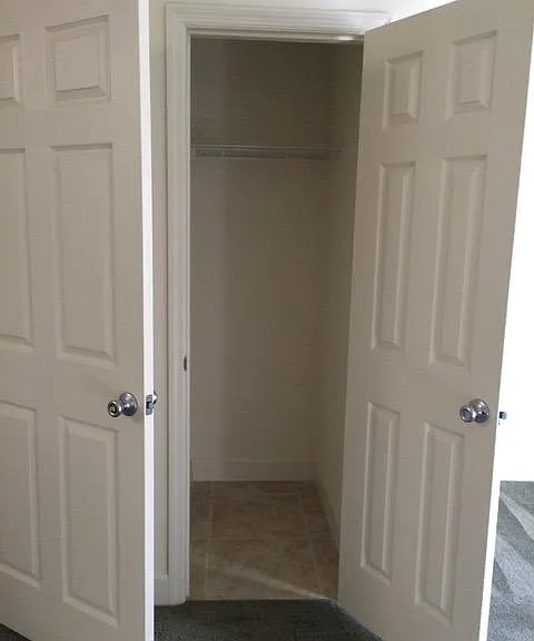 2951 SW 35th Pl — Photo 5
