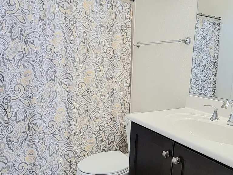 3142 N Los Alamos — Photo 2