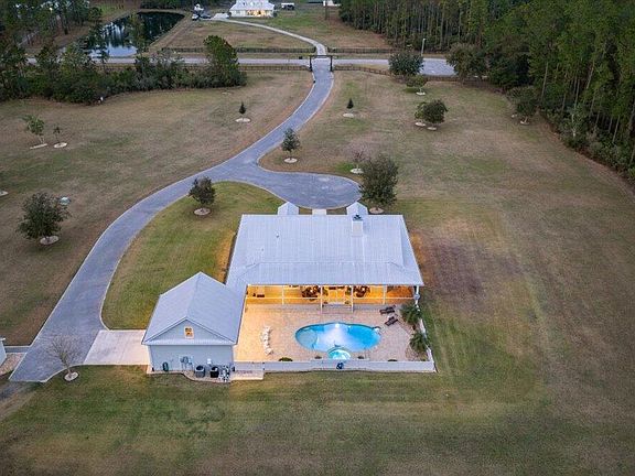 4th image of 110 Creekside Dr