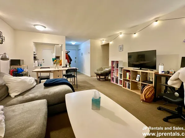 804 Centre St, Jamaica Plain, MA