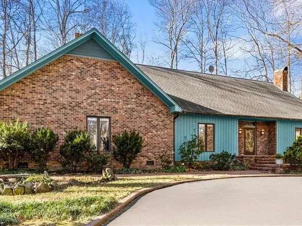 3559 Old Onslow Rd, Greensboro, NC 27407