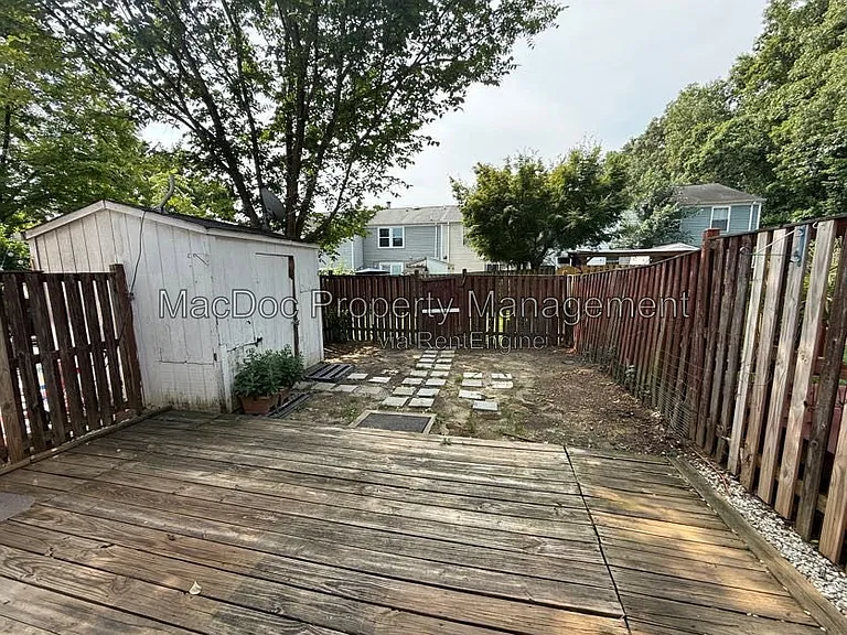4749 Hedrick Ln — Photo 25