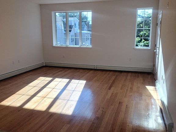 3rd image of 8658 Bay 16th St Floor 3