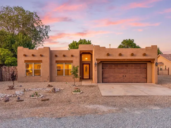 212 Riesling Rd, Bernalillo, NM 87004