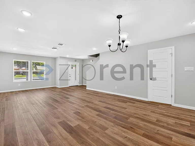333 N Field St #A — Photo 10