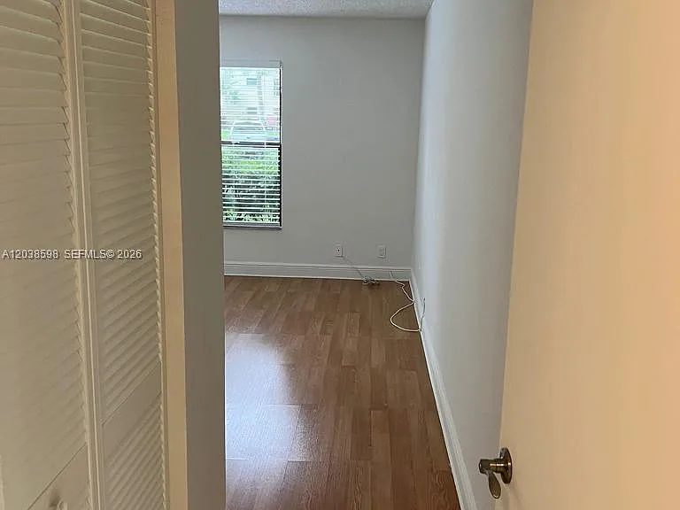 1561 Balfour Point Dr #B — Photo 14