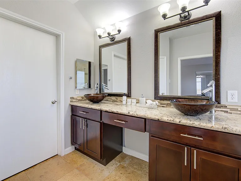 14802 Newton Falls Ln — Photo 21