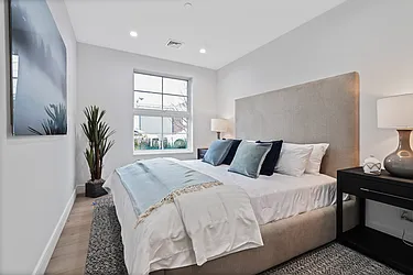 Sold by Avenue Sotheby's International Realty