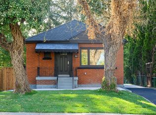 262 Broadway Ave, Hamilton, ON L8S 2W8