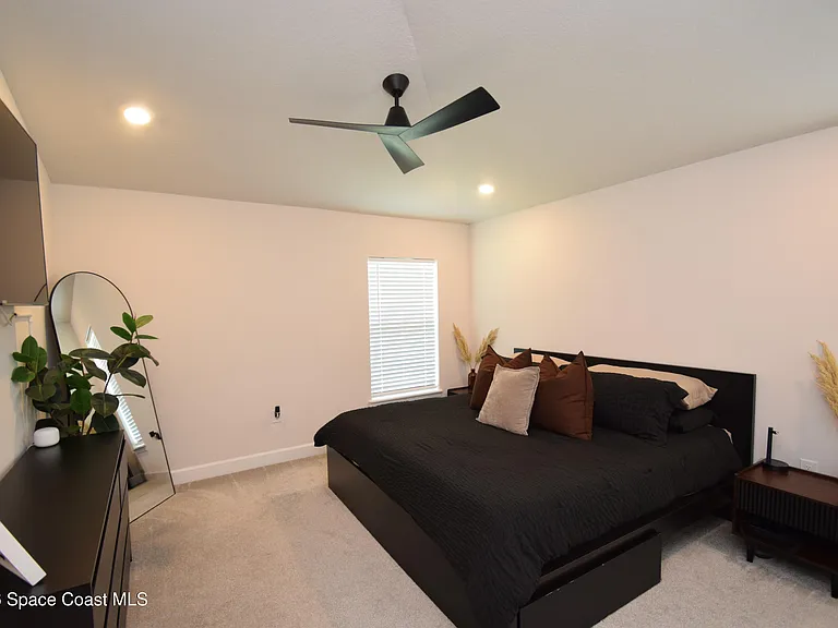 2585 Roygaris St NW — Photo 18