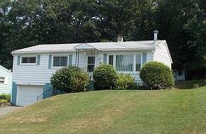 1st image of 9 Marilyn Ave