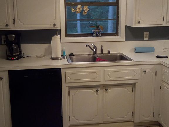 2nd image of 193 Tracy Dr